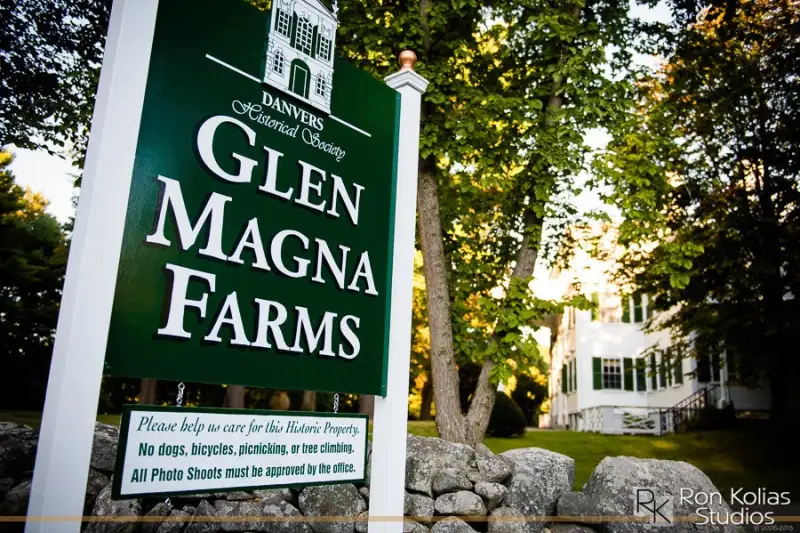 The Glen Magna Farms entrance sign